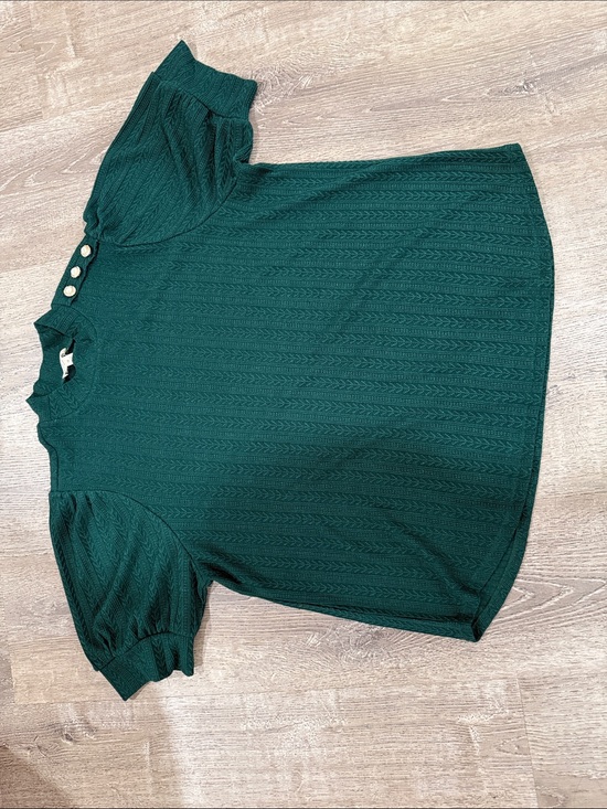 Como Blu | Tops | Green Textured Puff Sleeve Top With Button Detail ...